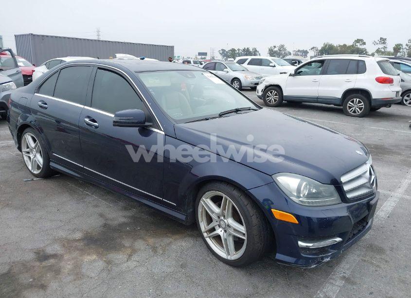 2013 Mercedes-benz C 250 LUXURY/SPORT (VIN WDDGF4HB6DR255558) main photo