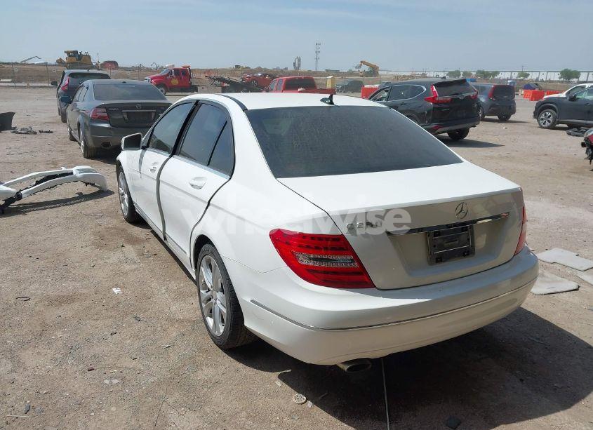 Photo 3 of 2014 Mercedes-benz C 250 LUXURY/SPORT (VIN WDDGF4HB6ER295673)