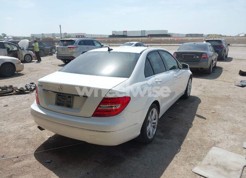 Photo 4 of 2014 Mercedes-benz C 250 LUXURY/SPORT (VIN WDDGF4HB6ER295673)