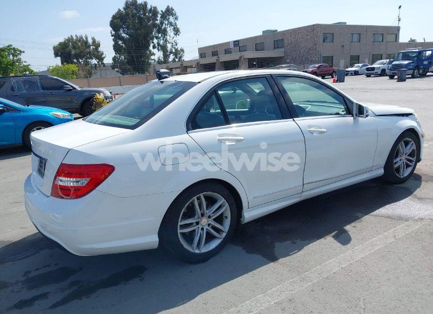 Photo 4 of 2013 Mercedes-benz C 250 LUXURY/SPORT (VIN WDDGF4HB7DR291503)