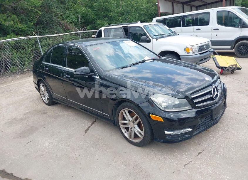 2014 Mercedes-benz C 250 LUXURY/SPORT (VIN WDDGF4HB7EA940667) main photo