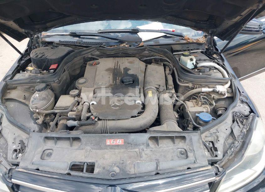 Photo 10 of 2014 Mercedes-benz C 250 LUXURY/SPORT (VIN WDDGF4HB7EA940667)