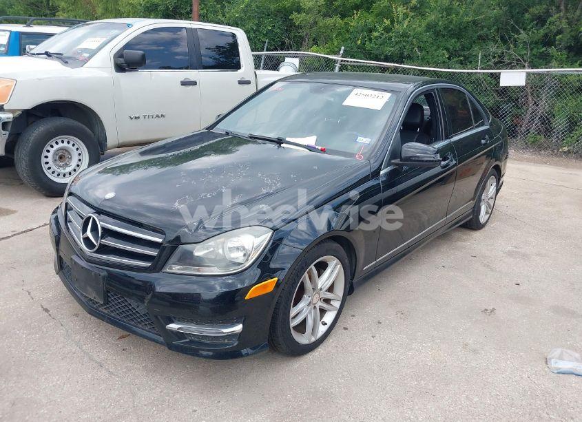 Photo 2 of 2014 Mercedes-benz C 250 LUXURY/SPORT (VIN WDDGF4HB7EA940667)