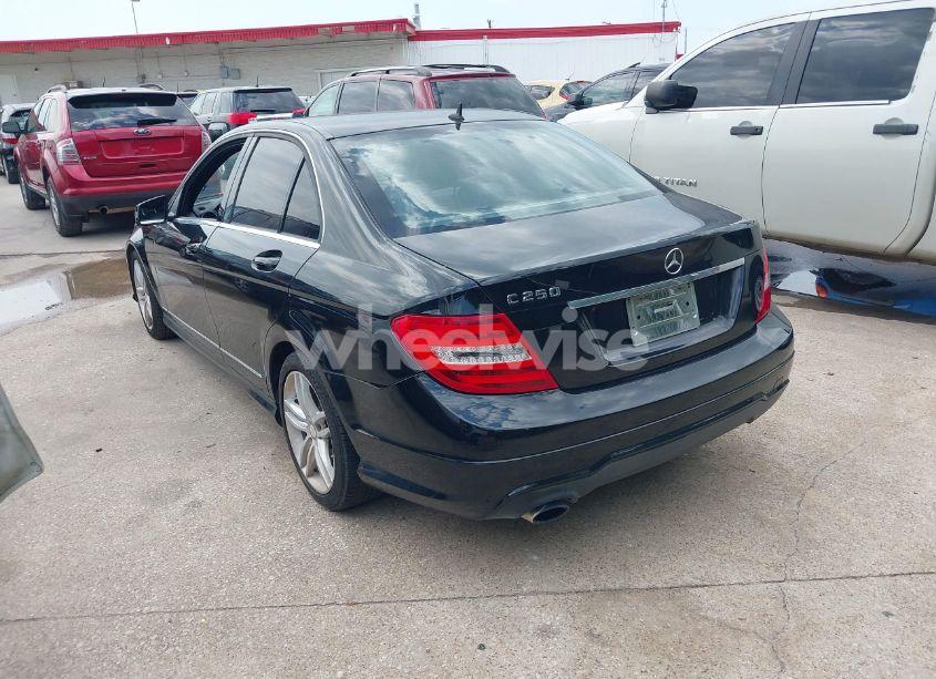 Photo 3 of 2014 Mercedes-benz C 250 LUXURY/SPORT (VIN WDDGF4HB7EA940667)