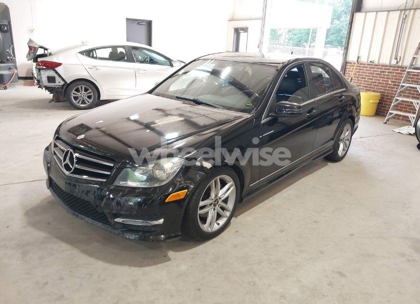 Photo 2 of 2014 Mercedes-benz C 250 LUXURY/SPORT (VIN WDDGF4HB7ER312397)