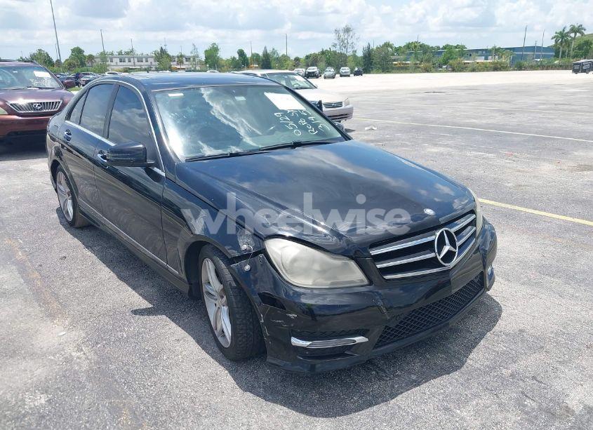 Photo 6 of 2014 Mercedes-benz C 250 (VIN WDDGF4HB7ER314537)