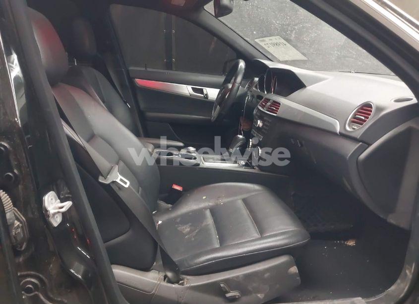 Photo 5 of 2013 Mercedes-benz C 250 LUXURY/SPORT (VIN WDDGF4HB8DA793855)