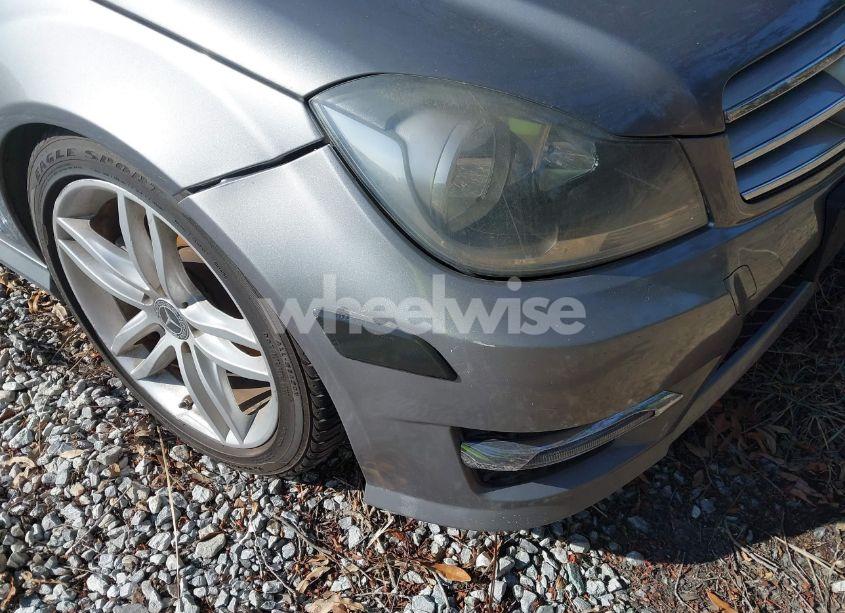 Photo 6 of 2013 Mercedes-benz C 250 LUXURY/SPORT (VIN WDDGF4HB8DA797517)