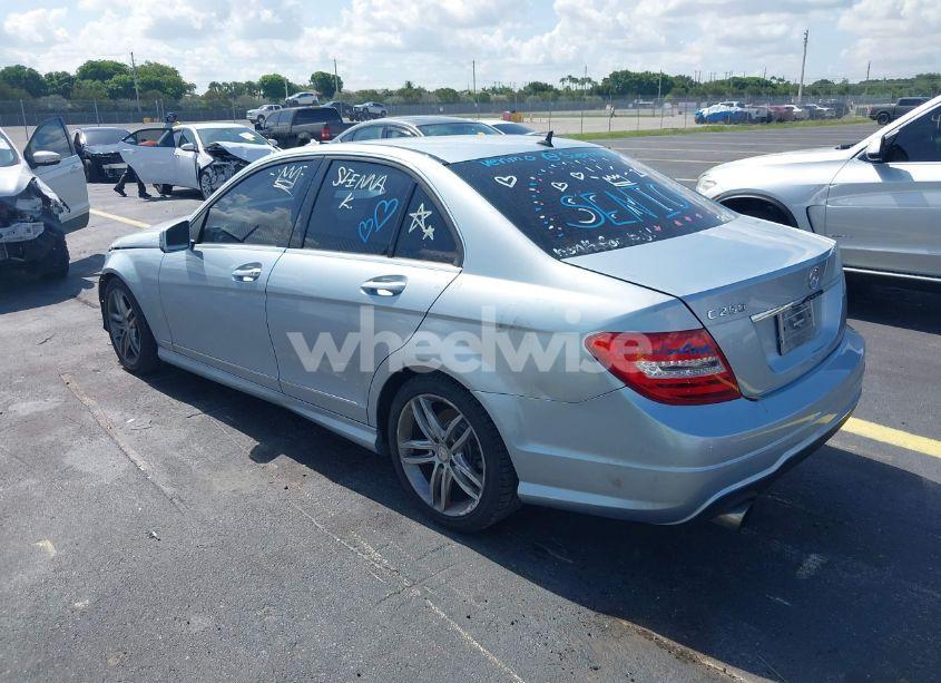 Photo 3 of 2013 Mercedes-benz C 250 LUXURY/SPORT (VIN WDDGF4HB8DR272457)