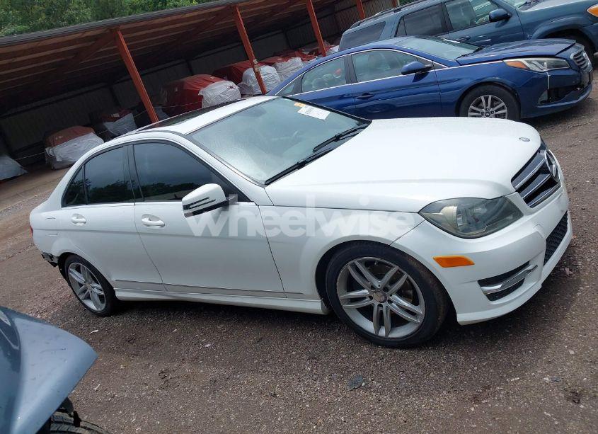 Photo 13 of 2014 Mercedes-benz C 250 LUXURY/SPORT (VIN WDDGF4HB8EG198230)