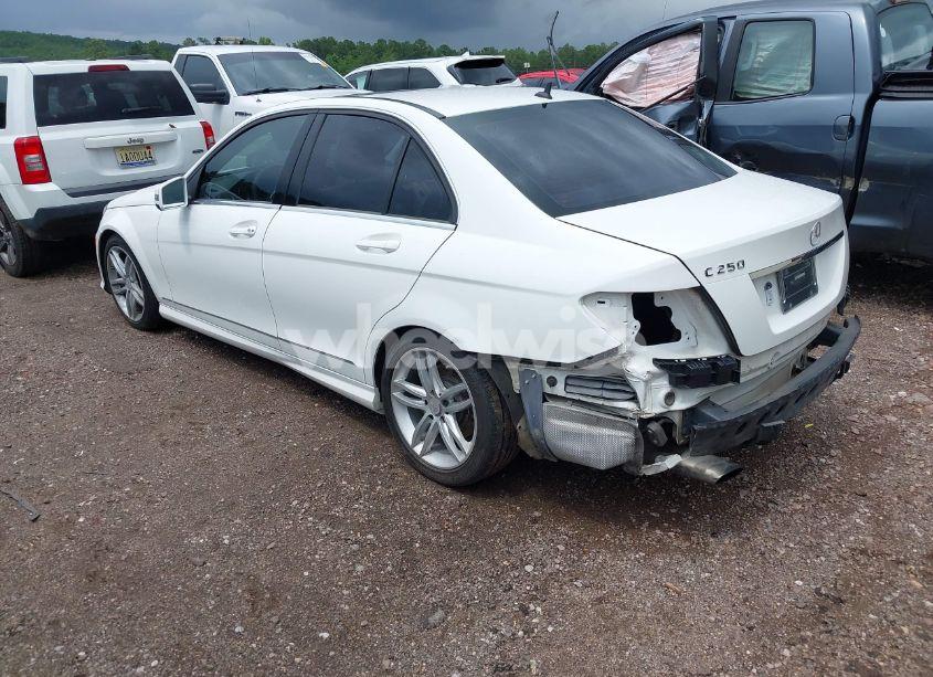 Photo 3 of 2014 Mercedes-benz C 250 LUXURY/SPORT (VIN WDDGF4HB8EG198230)