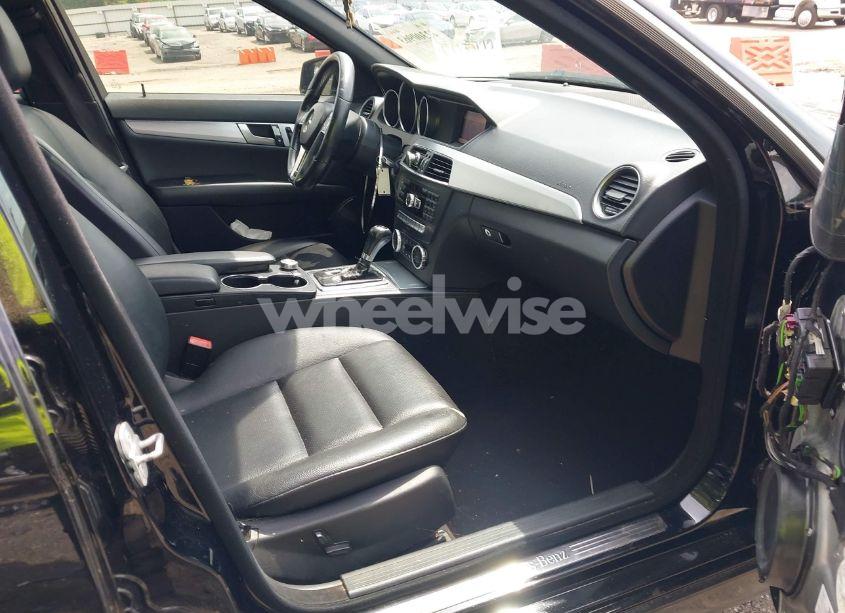 Photo 5 of 2012 Mercedes-benz C 250 LUXURY/SPORT (VIN WDDGF4HB9CA653814)