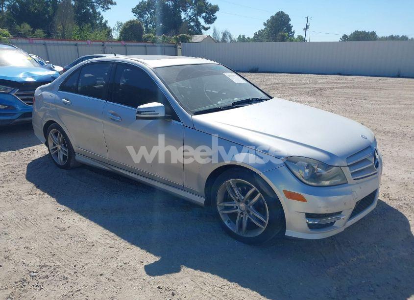 2013 Mercedes-benz C 250 LUXURY/SPORT (VIN WDDGF4HB9DG093999) main photo