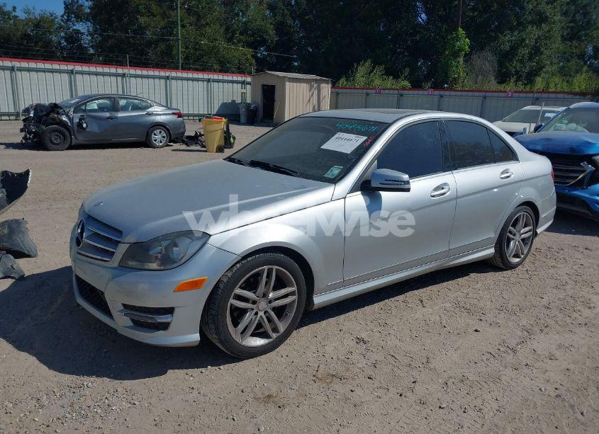 Photo 2 of 2013 Mercedes-benz C 250 LUXURY/SPORT (VIN WDDGF4HB9DG093999)