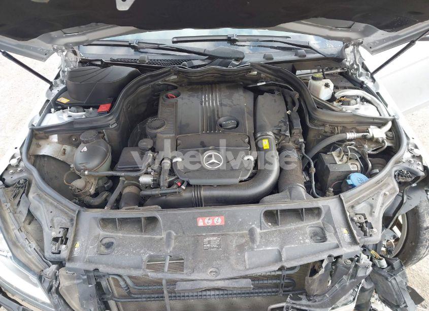 Photo 10 of 2013 Mercedes-benz C 250 LUXURY/SPORT (VIN WDDGF4HB9DR263962)