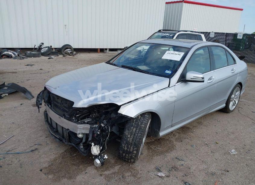 Photo 2 of 2013 Mercedes-benz C 250 LUXURY/SPORT (VIN WDDGF4HB9DR263962)