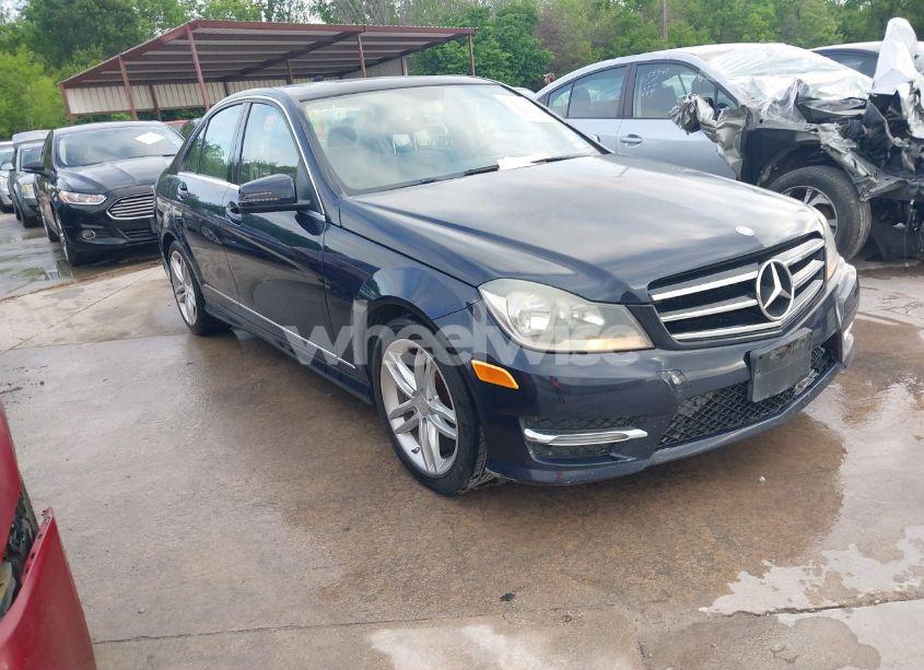 2014 Mercedes-benz C 250 (VIN WDDGF4HB9EA963433) main photo