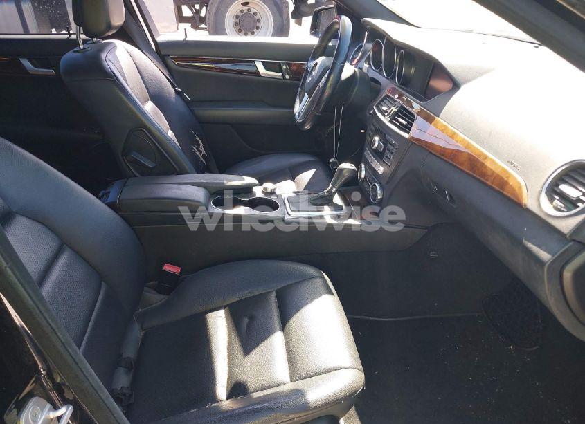 Photo 5 of 2012 Mercedes-benz C 250 LUXURY/SPORT (VIN WDDGF4HBXCA655040)