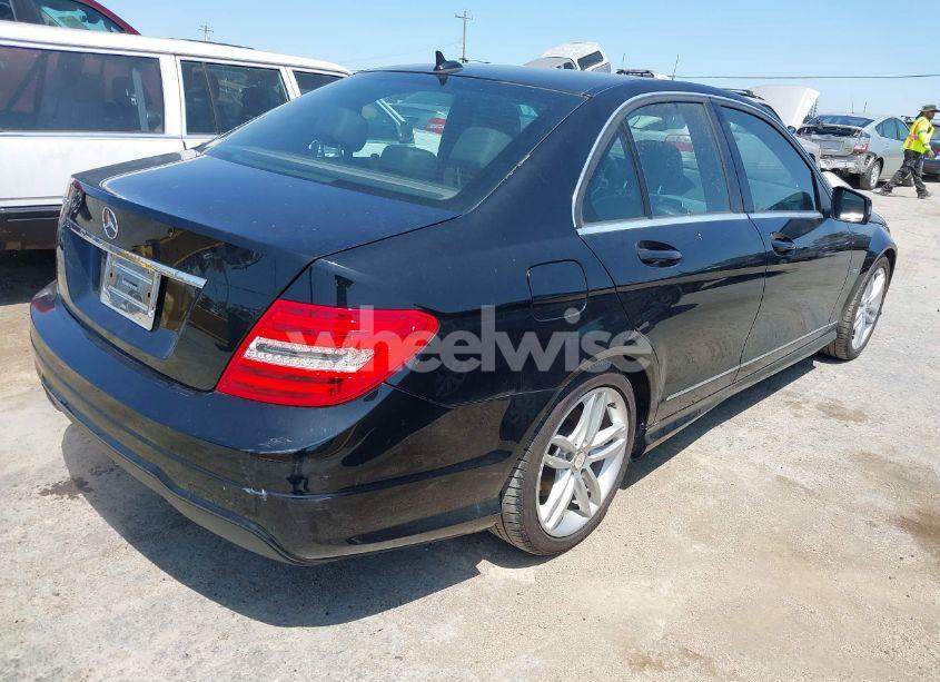 Photo 4 of 2012 Mercedes-benz C-class LUXURY/SPORT (VIN WDDGF4HBXCA713731)
