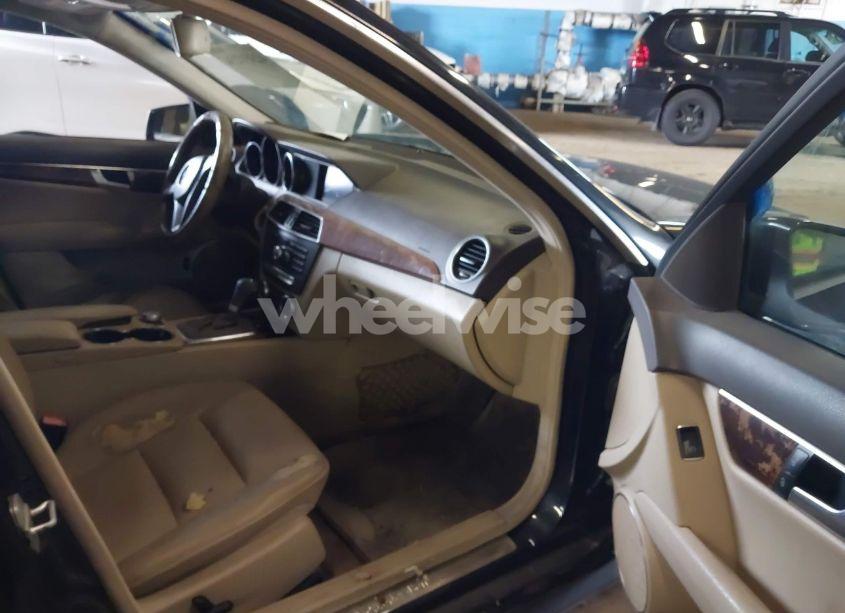 Photo 5 of 2012 Mercedes-benz C 250 LUXURY/SPORT (VIN WDDGF4HBXCR202148)