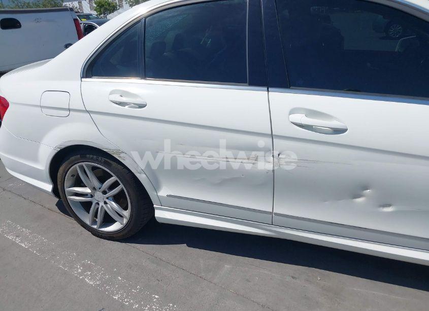 Photo 6 of 2013 Mercedes-benz C 250 (VIN WDDGF4HBXDA860522)