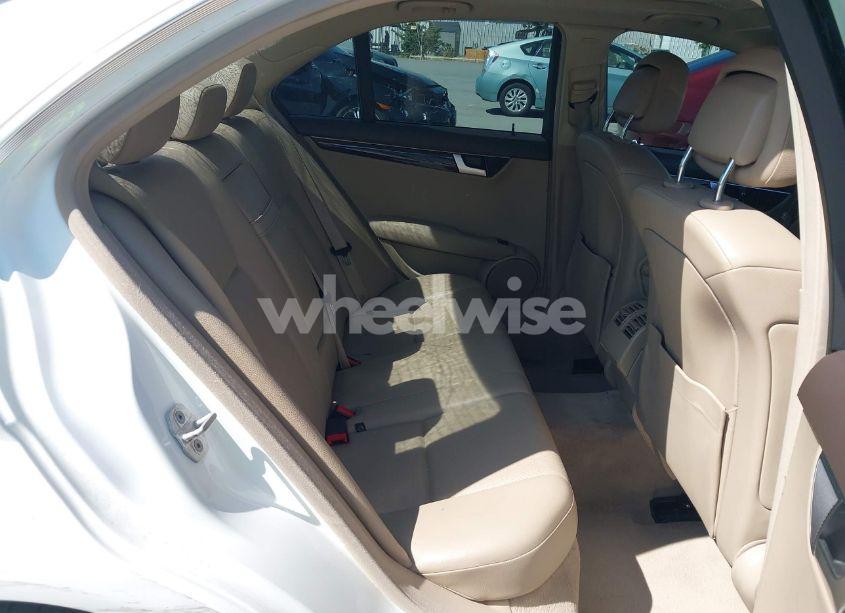 Photo 8 of 2013 Mercedes-benz C 250 (VIN WDDGF4HBXDA860522)