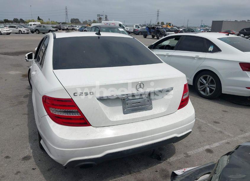 Photo 16 of 2013 Mercedes-benz C 250 LUXURY/SPORT (VIN WDDGF4HBXDA862156)