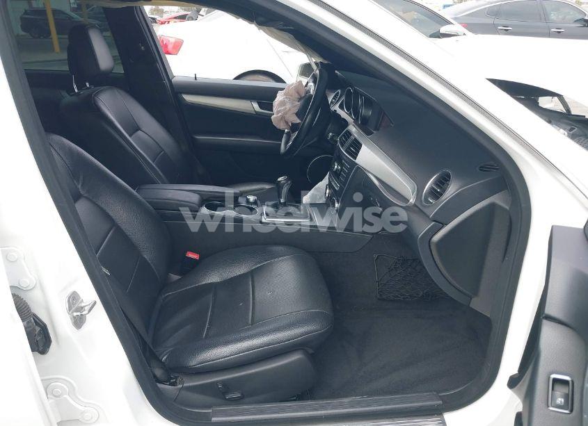 Photo 5 of 2013 Mercedes-benz C 250 LUXURY/SPORT (VIN WDDGF4HBXDA862156)