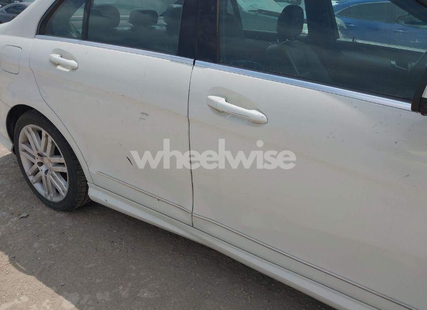 Photo 12 of 2009 Mercedes-benz C 300 LUXURY/SPORT (VIN WDDGF54X39F200565)