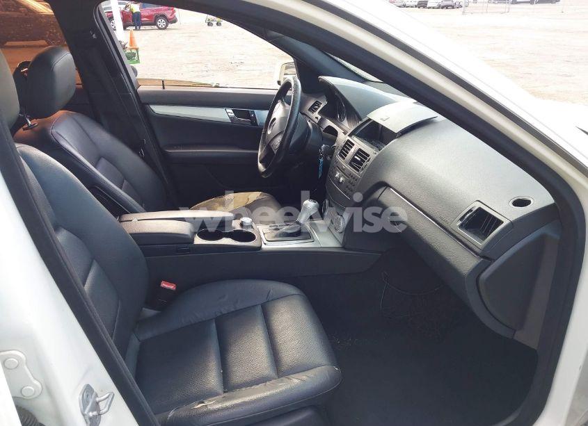 Photo 5 of 2011 Mercedes-benz C 300 LUXURY/SPORT (VIN WDDGF5EB0BA483531)