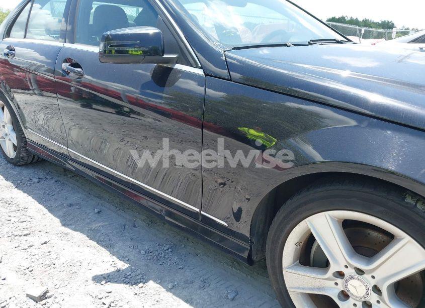 Photo 6 of 2010 Mercedes-benz C 300 LUXURY/SPORT (VIN WDDGF5EB1AR100132)