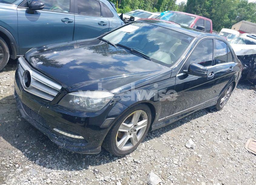 Photo 2 of 2011 Mercedes-benz C 300 LUXURY/SPORT (VIN WDDGF5EB1BA509120)