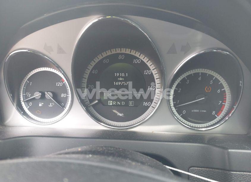 Photo 7 of 2011 Mercedes-benz C 300 LUXURY/SPORT (VIN WDDGF5EB1BR135383)