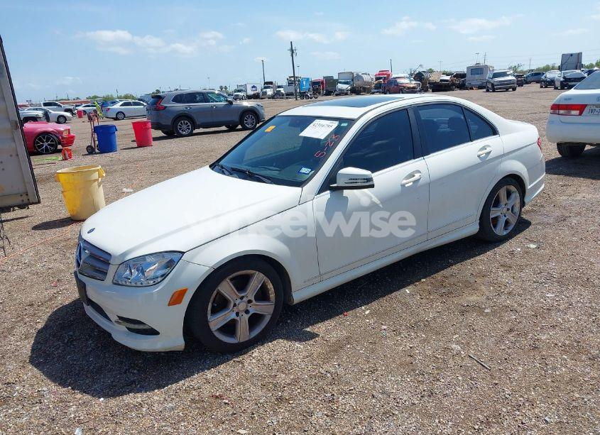 Photo 2 of 2011 Mercedes-benz C 300 (VIN WDDGF5EB2BR167341)