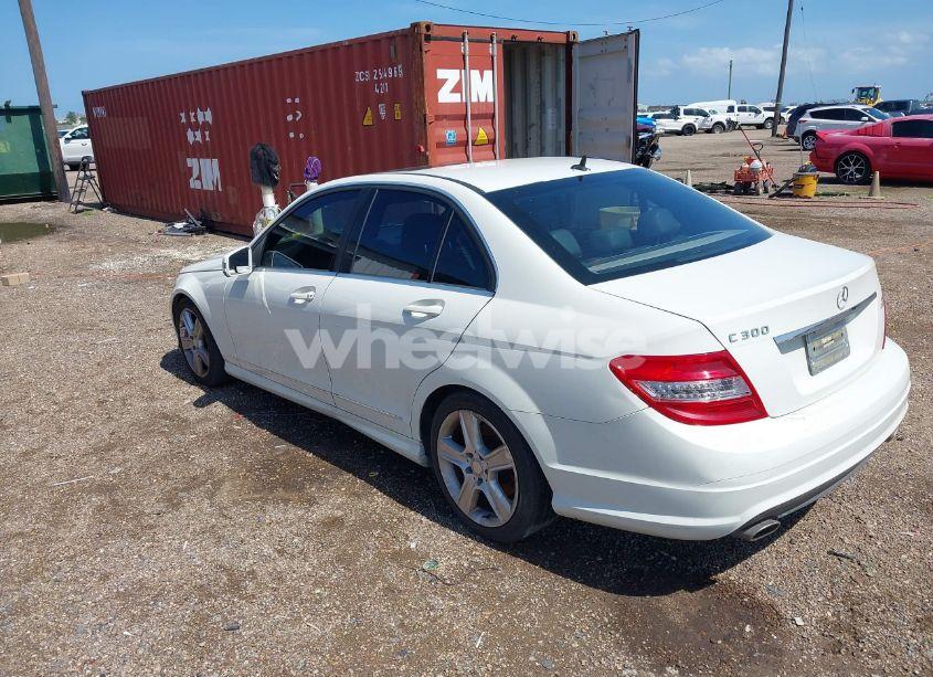Photo 3 of 2011 Mercedes-benz C 300 (VIN WDDGF5EB2BR167341)