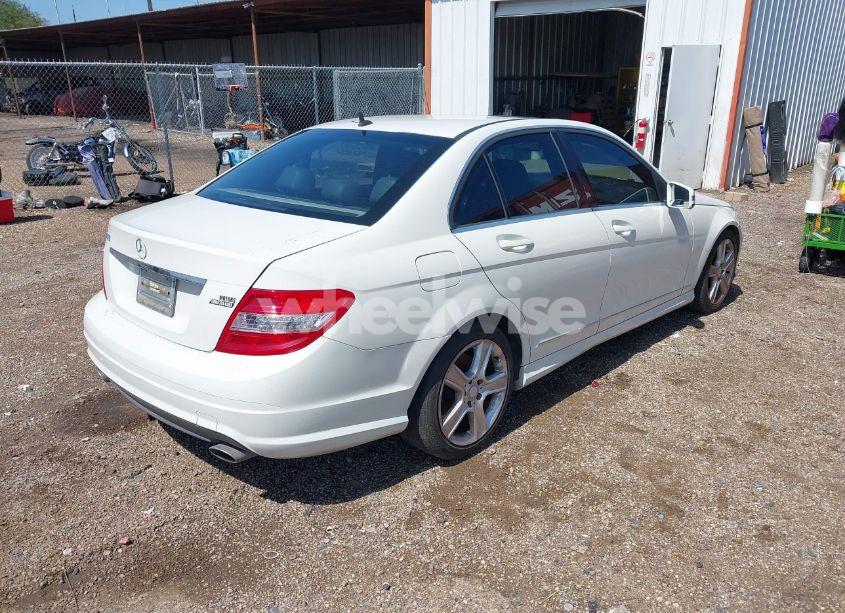 Photo 4 of 2011 Mercedes-benz C 300 (VIN WDDGF5EB2BR167341)