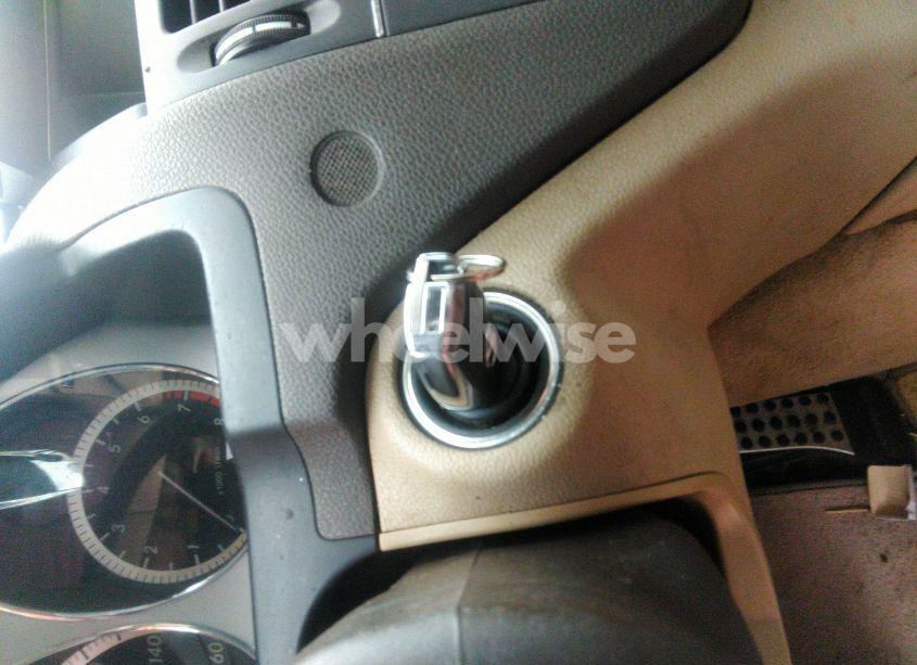 Photo 11 of 2010 Mercedes-benz C 300 (VIN WDDGF5EB3AR099873)