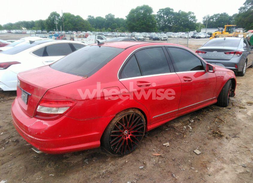 Photo 4 of 2010 Mercedes-benz C 300 (VIN WDDGF5EB3AR099873)