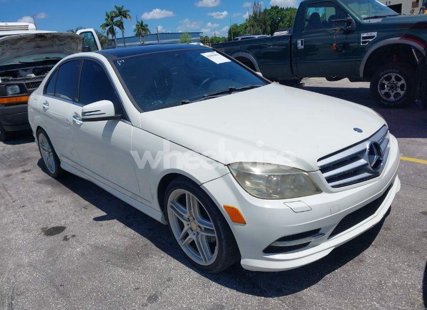 2011 Mercedes-benz C 300 LUXURY/SPORT (VIN WDDGF5EB3BA417698) main photo
