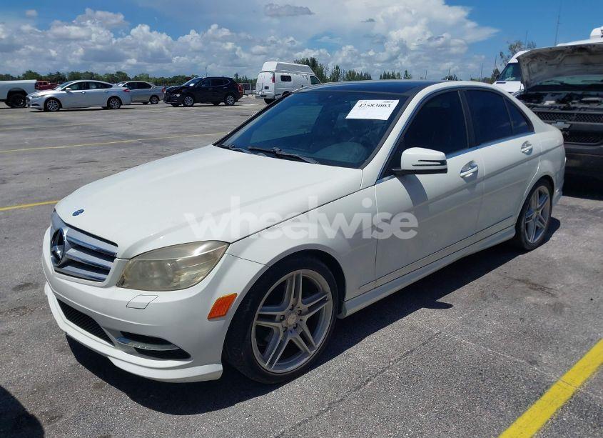 Photo 2 of 2011 Mercedes-benz C 300 LUXURY/SPORT (VIN WDDGF5EB3BA417698)