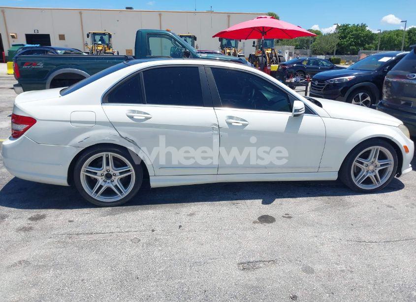 Photo 6 of 2011 Mercedes-benz C 300 LUXURY/SPORT (VIN WDDGF5EB3BA417698)