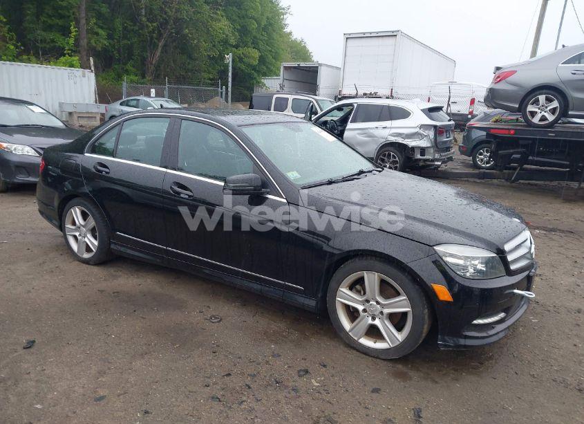 2011 Mercedes-benz C 300 LUXURY/SPORT (VIN WDDGF5EB3BR178428) main photo