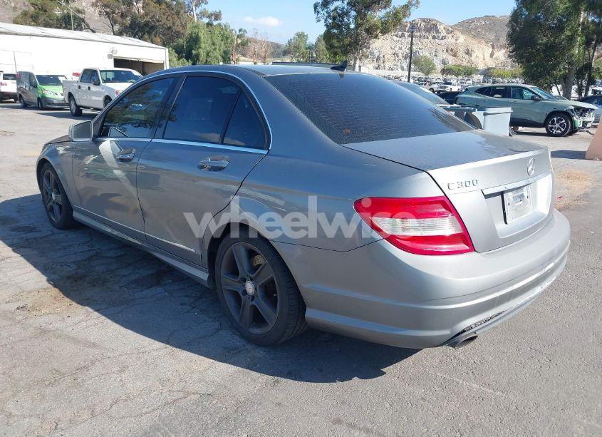 Photo 3 of 2010 Mercedes-benz C 300 LUXURY/SPORT (VIN WDDGF5EB4AR126207)