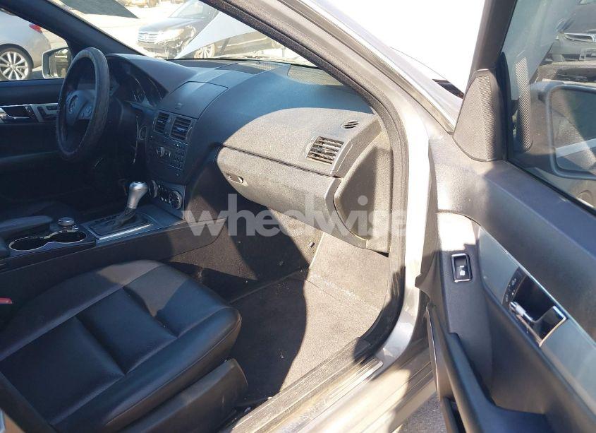 Photo 5 of 2010 Mercedes-benz C 300 LUXURY/SPORT (VIN WDDGF5EB4AR126207)