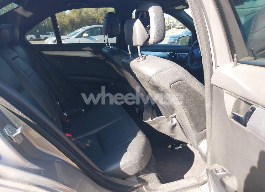 Photo 8 of 2010 Mercedes-benz C 300 LUXURY/SPORT (VIN WDDGF5EB4AR126207)