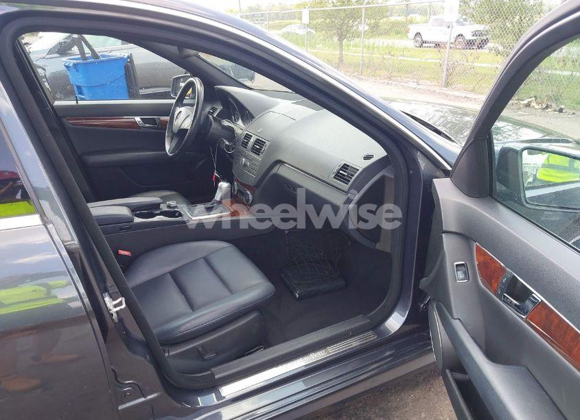 Photo 5 of 2011 Mercedes-benz C 300 LUXURY/SPORT (VIN WDDGF5EB5BA502378)
