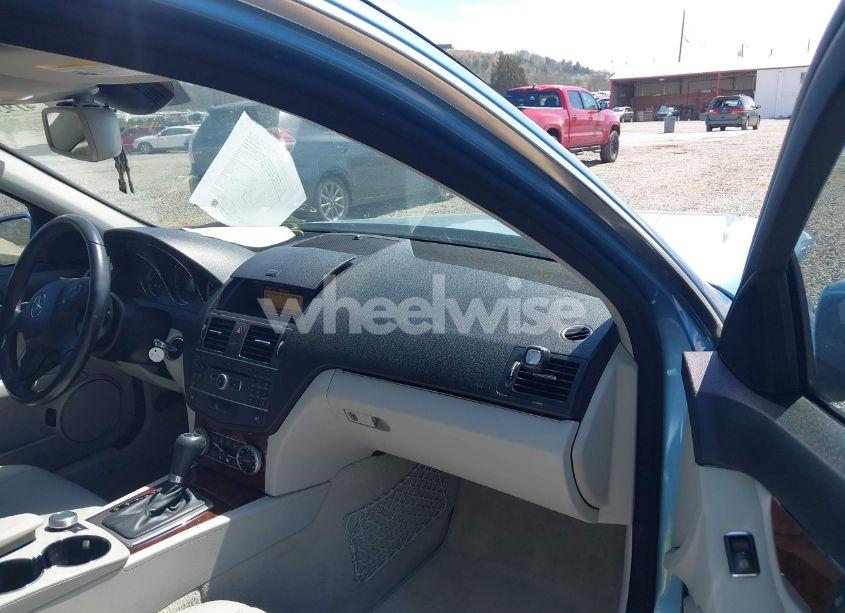 Photo 5 of 2011 Mercedes-benz C 300 LUXURY/SPORT (VIN WDDGF5EB6BR146993)