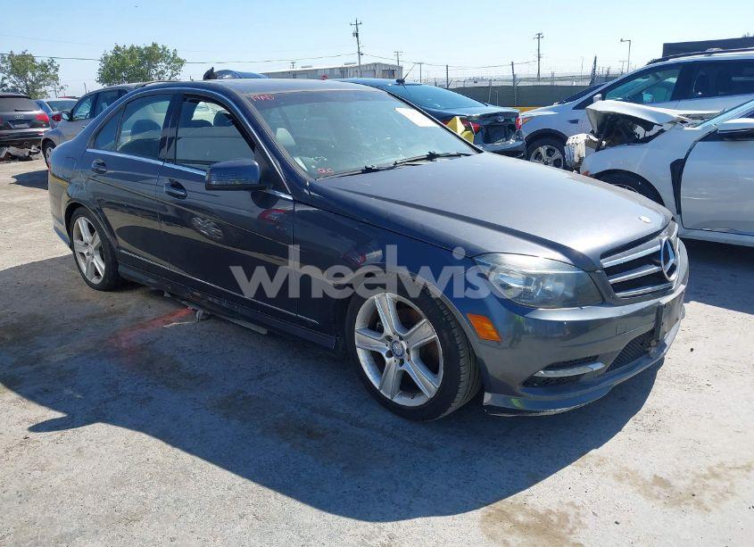 2011 Mercedes-benz C 300 LUXURY/SPORT (VIN WDDGF5EB6BR185986) main photo