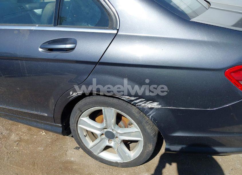 Photo 6 of 2011 Mercedes-benz C 300 LUXURY/SPORT (VIN WDDGF5EB6BR185986)