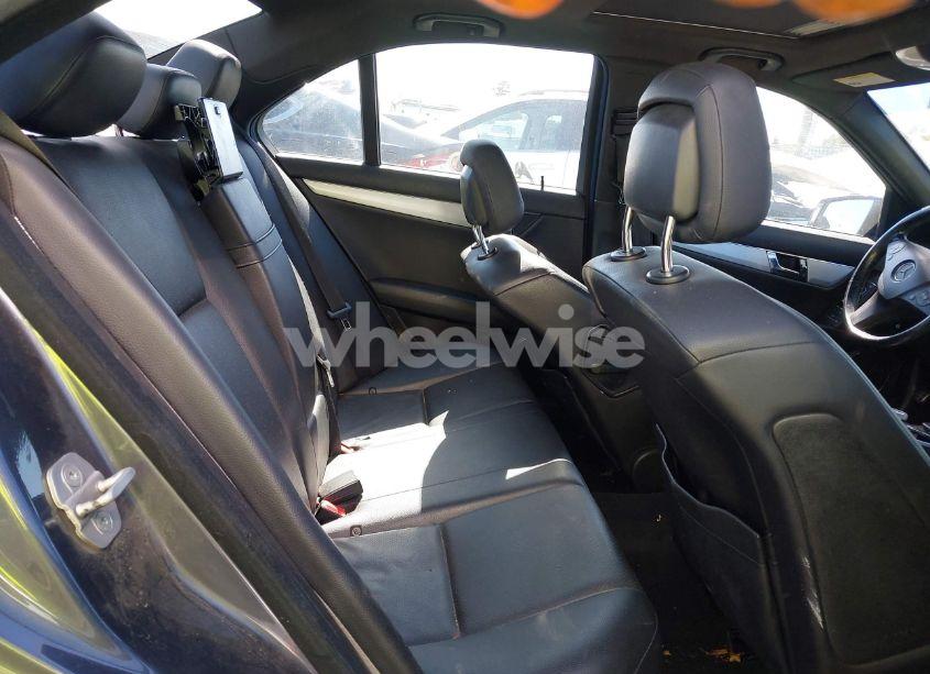 Photo 8 of 2011 Mercedes-benz C 300 LUXURY/SPORT (VIN WDDGF5EB6BR185986)